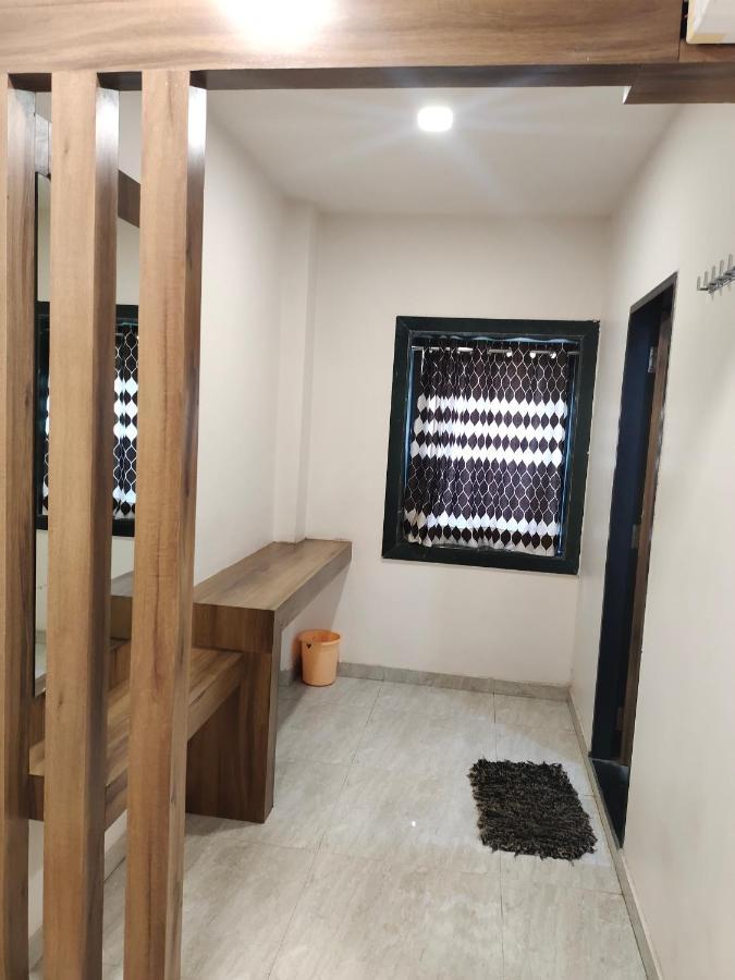 Hotel Palm Residency أحمد أباد المظهر الخارجي الصورة